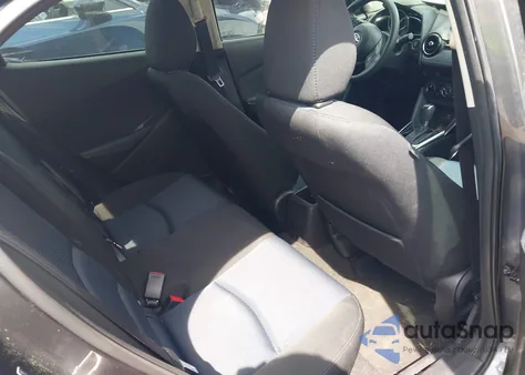 2017 Toyota Yaris Ia из США, поврежденный, VIN 3MYDLBYV3HY150188